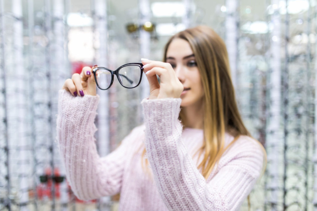 Okulary są przedmiotem używanym w różnym celu